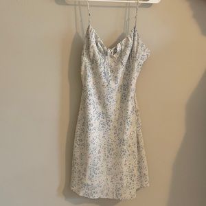 SUPER CUTE FLORAL DRESS